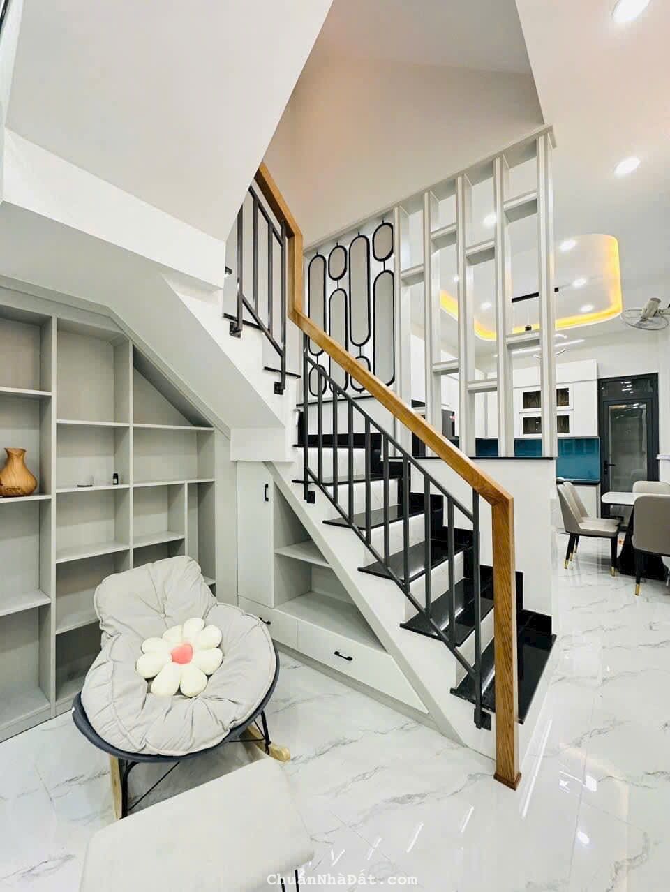 Hẻm xe hơi 4m căn 36,5m2 giá 2 tỷ 250 triệu đường Chu Văn An, phường 12, Bình Thạnh.