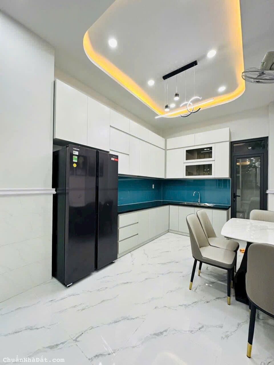 Hẻm xe hơi 4m căn 36,5m2 giá 2 tỷ 250 triệu đường Chu Văn An, phường 12, Bình Thạnh.