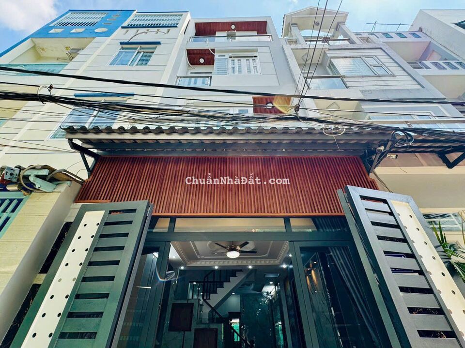 Nhà 3 lầu 46,8m2 giá 2 tỷ 750 triệu đường Thích Quảng Đức, phường 5, Phú Nhuận, hẻm trước nhà 3,5m.