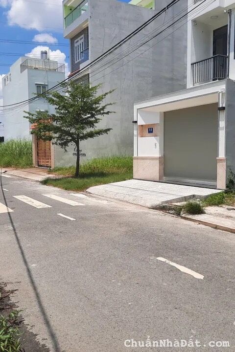 Duy nhất lô đất cực đẹp DT 100m2 đường Tân Kỳ Tân Quý phường Bình Hưng Hoà quận Bình Tân, giá 2 tỷ Duy nhất lô đất cực đẹp DT 100m2 đường Tân Kỳ Tân Quý phường Bình Hưng Hoà quận Bình Tân, giá 2 tỷ