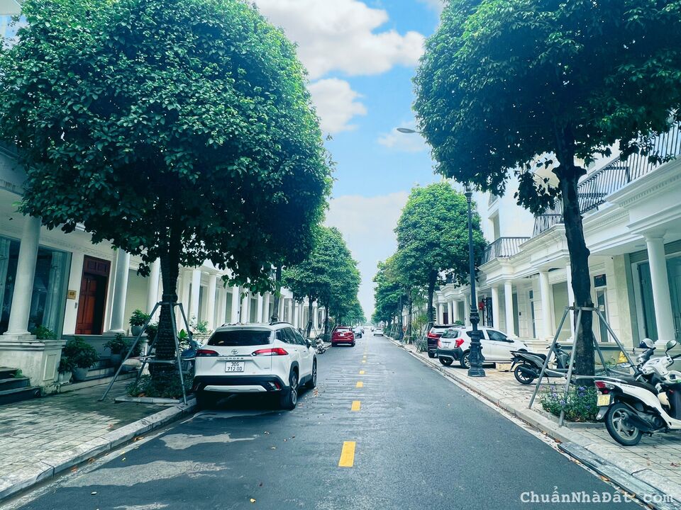 Bán liền kề Louis II, 96m2 hướng Đông Nam tại KĐT Louis City Đại Mỗ, sổ đỏ chính chủ. Lh 0903222591