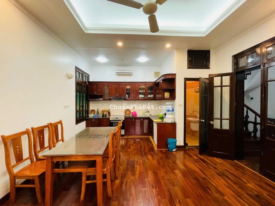 Biệt thự đẹp Quảng An, quận Tây Hồ. Gara ô tô, sân vườn, Siêu đẹp. Dt 161m*4t, Mt 14m, 51 Tỷ