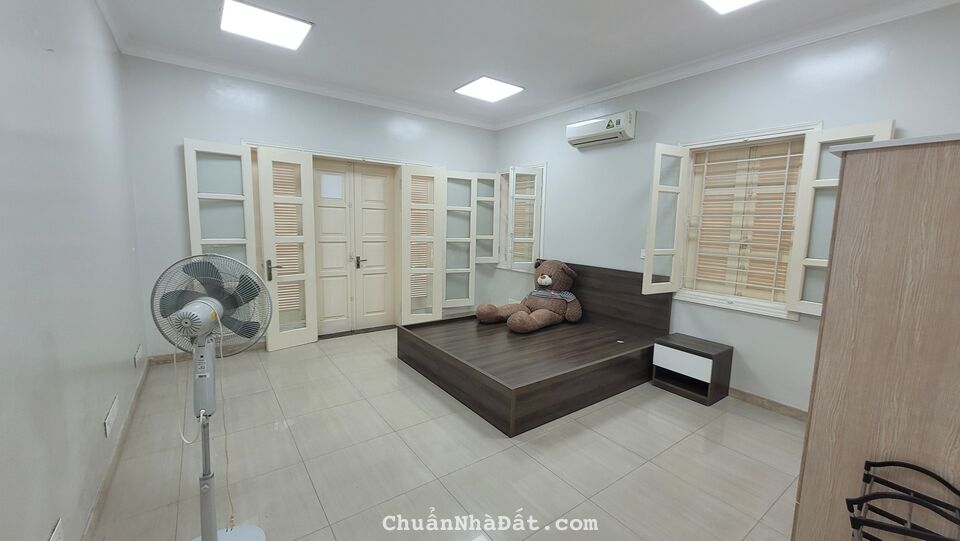 Biệt Thự CIPUTRA, Cuộc sông thượng lưu, Dân cư văn minh, an sinh tuyệt đối. 230m*3t, Mt 1, giá 66tỷ