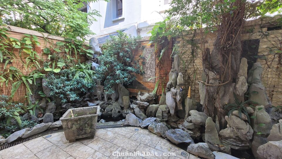 Biệt Thự CIPUTRA, Cuộc sông thượng lưu, Dân cư văn minh, an sinh tuyệt đối. 230m*3t, Mt 1, giá 66tỷ