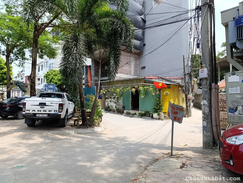 Biệt Thự phố Đội Cấn. Ô tô tránh dừng đỗ, Kinh Doanh đỉnh, Văn phòng. Sổ 139m*3t, mt 8m, 42 tỷ Biệt Thự phố Đội Cấn. Ô tô tránh dừng đỗ, Kinh Doanh đỉnh, Văn phòng. Sổ 139m*3t, mt 8m, 42 tỷ