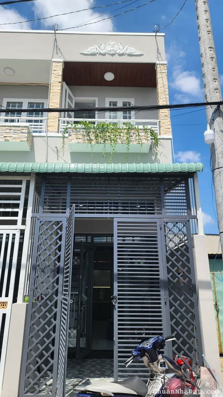 💥Nhà Mới Xây, Đúc 1 Trệt , 1 Lững 1 Lầu
✅️Diện Tích : 3.2m x 12m
👉Nội Thất Cao Cấp, Tủ Bếp Trên Dưới