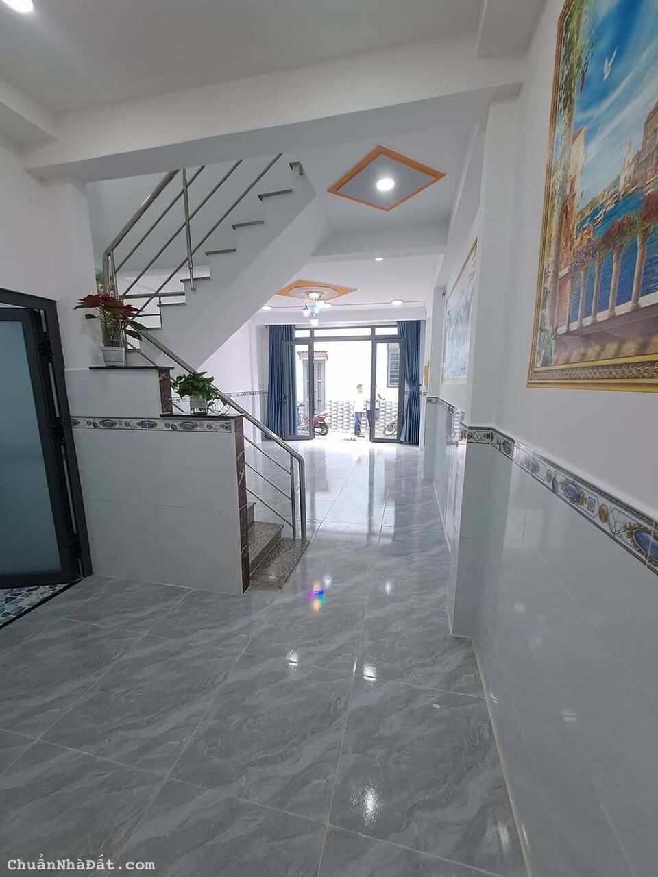 👉👉BÁN NHÀ mua bán vi bằng 
1/ XUÂN THỚI THƯỢNG 9. Nhà mới chỉ dọn vào ở ,
DT. 4,2. X 10M 1 LẦU 2PN 