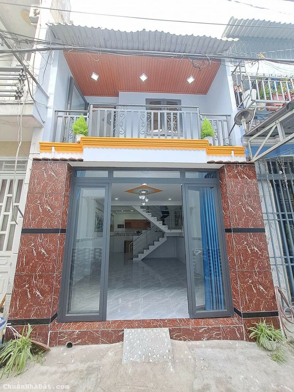 👉👉BÁN NHÀ mua bán vi bằng 
1/ XUÂN THỚI THƯỢNG 9. Nhà mới chỉ dọn vào ở ,
DT. 4,2. X 10M 1 LẦU 2PN 