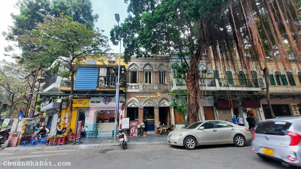 Bán nhà 6 tầng gần Nhà thờ lớn , trung tâm Hoàn Kiếm, kinh doanh sầm uất, giá chỉ hơn 400tr/m2