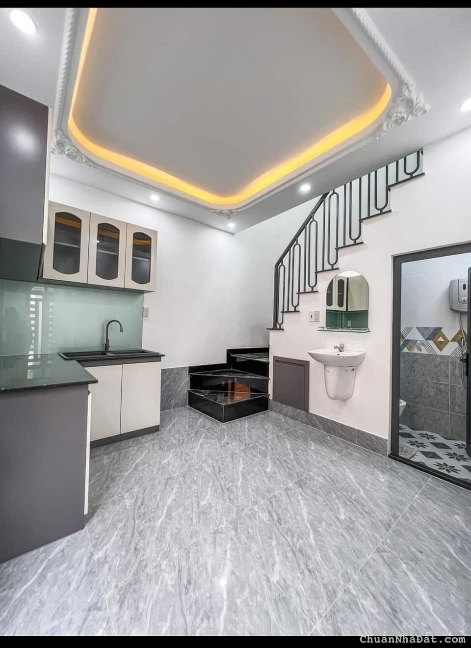 BÁN GẤP NHÀ HẺM XE HƠI 2 TẦNG- 54m2- QUẬN 9- CHỈ 4.XX TỶ THƯƠNG LƯỢNG