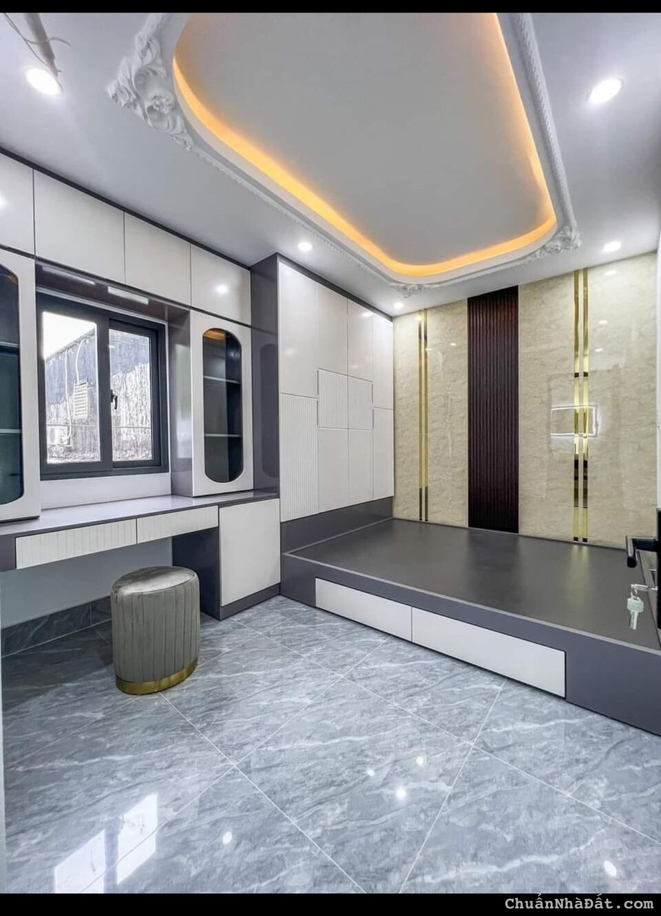 BÁN GẤP NHÀ HẺM XE HƠI 2 TẦNG- 54m2- QUẬN 9- CHỈ 4.XX TỶ THƯƠNG LƯỢNG