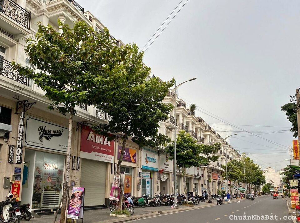 BÁN GẤP NHÀ 2 TẦNG HẺM Ô TÔ- 30m2- THỐNG NHẤT GÒ VẤP- CHỈ 3.XX TỶ