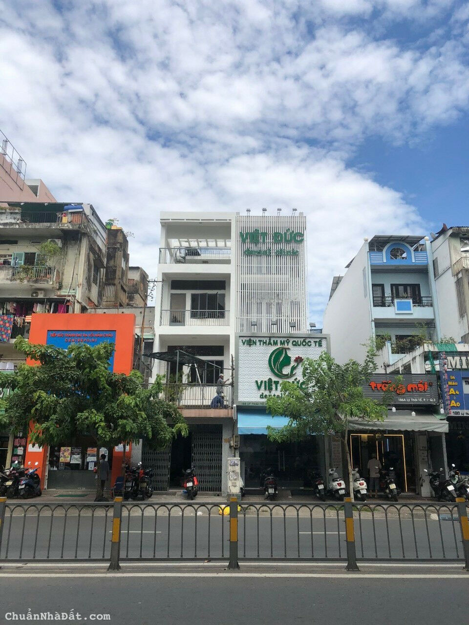 Chính chủ cho thuê nhà 2 MẶT TIỀN LÝ THÁI TỔ Bề Ngang ~5m