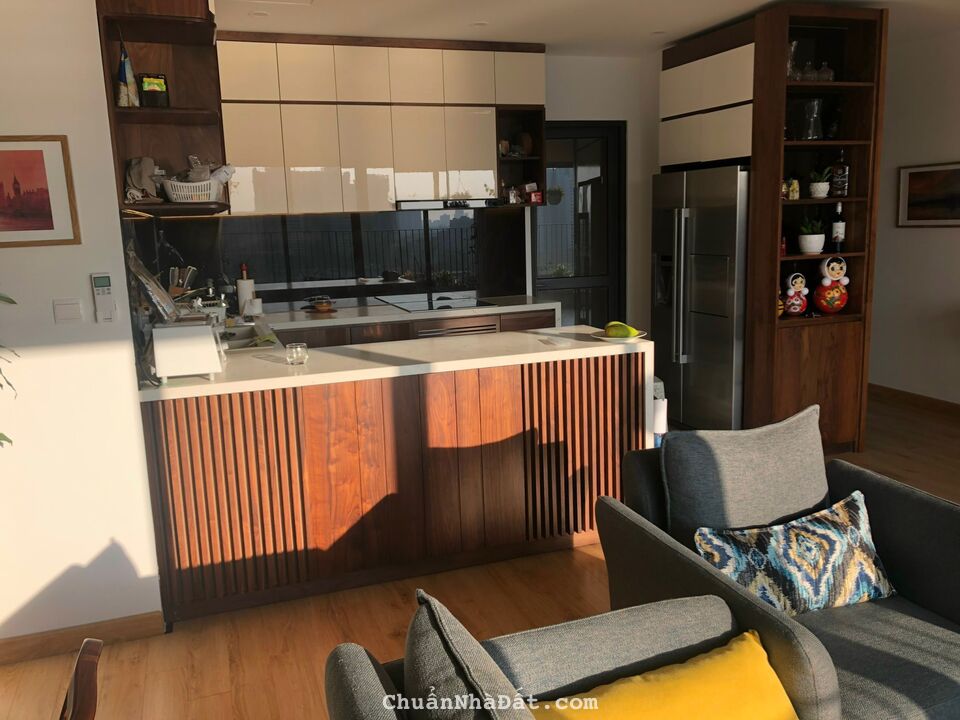 BÁN CĂN 3 NGỦ VIEW HỒ TẠI VINHOMES D'CAPITALE NHỈNH 8 TỶ BÁN CĂN 3 NGỦ VIEW HỒ TẠI VINHOMES D'CAPITALE NHỈNH 8 TỶ