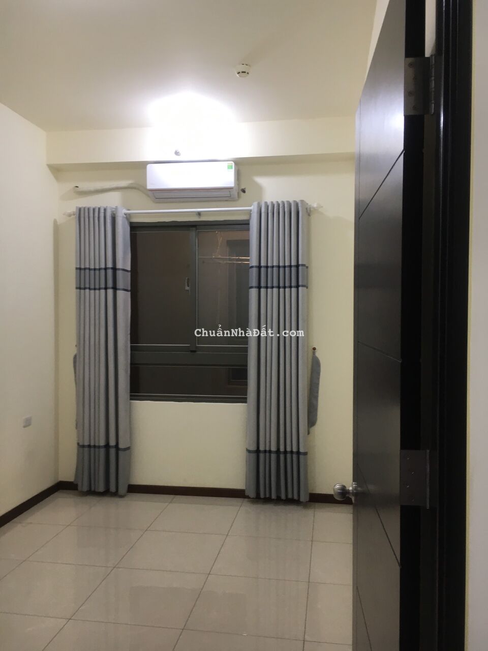 Cần cho thuê căn hộ Docklands Saigon, Đ/C 99 Nguyễn Thị Thập, Tân Phú, Quận 7