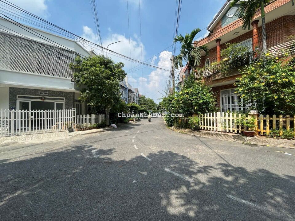 Nhà 1 Trệt 2 Lầu KDC Tân Phong _ Hẻm Y Học Cổ Truyền _ TP. Biên Hòa 