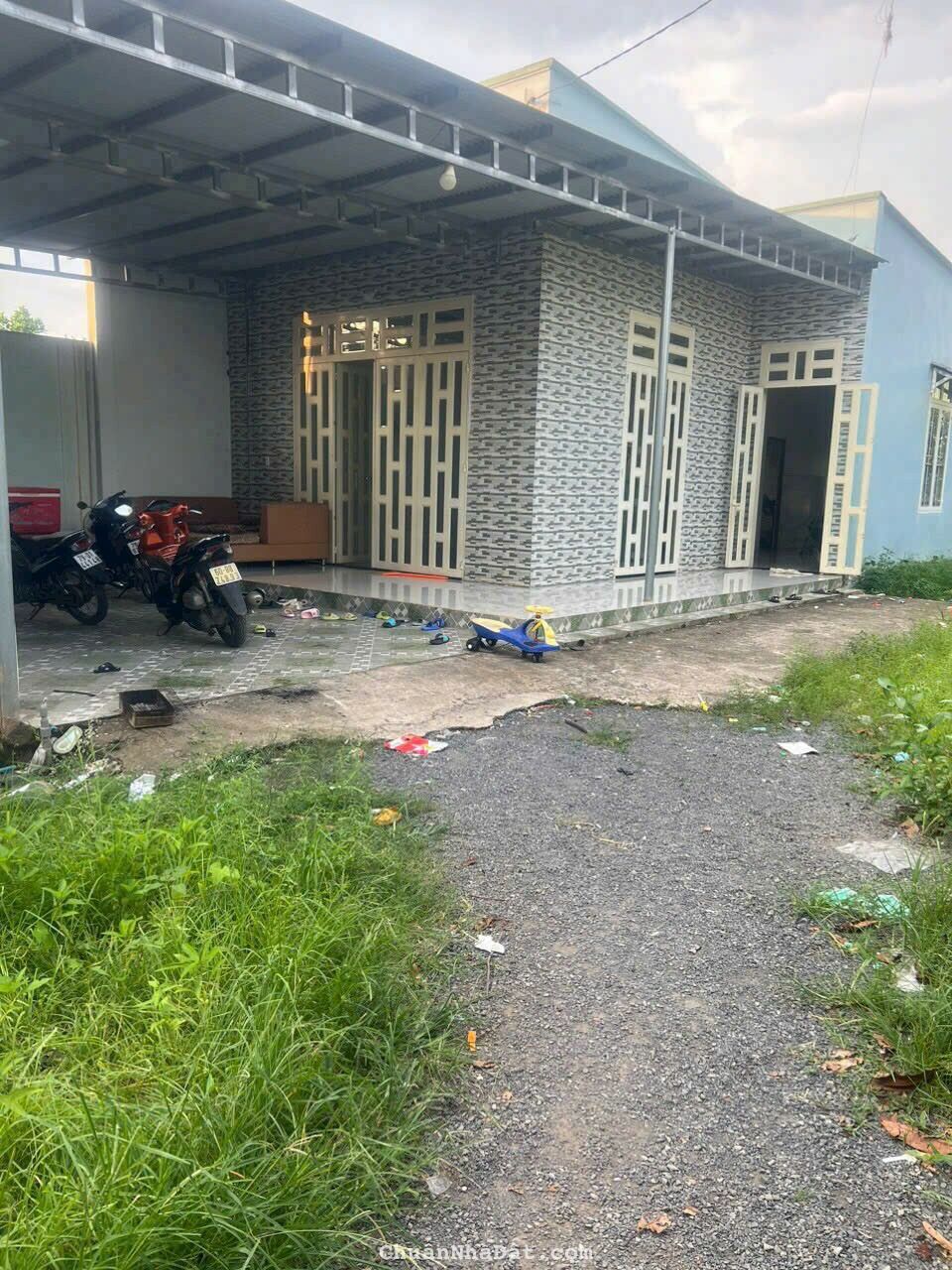 Bán 1556 m2 Nhà Đất 2 Mặt Tiền Đường Trục Chính Xã Đồi 61 _ Trảng Bom _ ĐN 