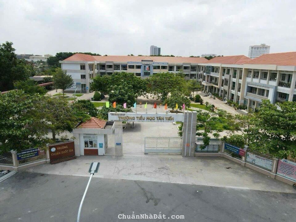 Bán Lô Đất 2 Mặt Tiền KD Buôn Bán Đối Diện Trường Tiểu Học Tân Tiến _ TP. Biên Hòa 