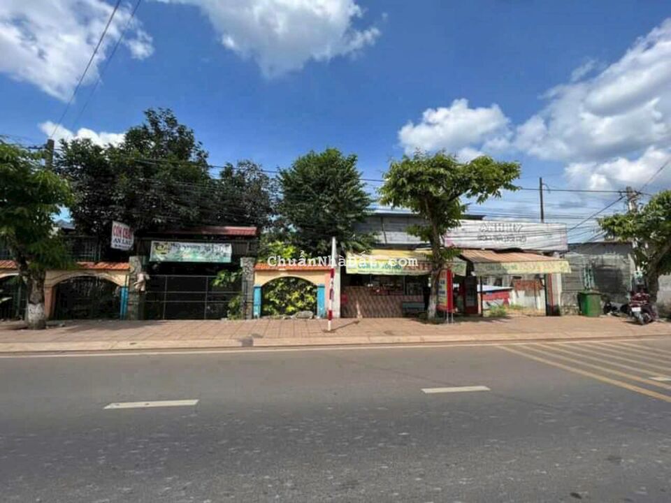 Bán Lô Đất 684 m2 _ 2 Mặt Tiền Đường Hồ Thị Hương _ TT TP. Long Khánh _ ĐN Bán Lô Đất 684 m2 _ 2 Mặt Tiền Đường Hồ Thị Hương _ TT TP. Long Khánh _ ĐN