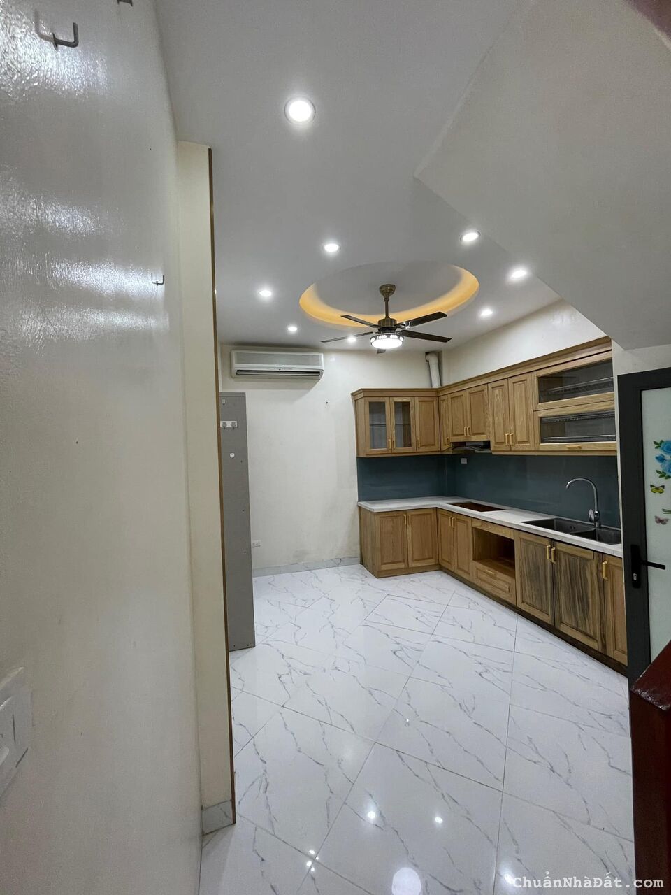 Bán nhà Siêu Rẻ phố Dịch Vọng, Cầu Giấy ô tô đỗ cửa, KD online DT40M, 5T mới đẹp chỉ 7.85 tỷ