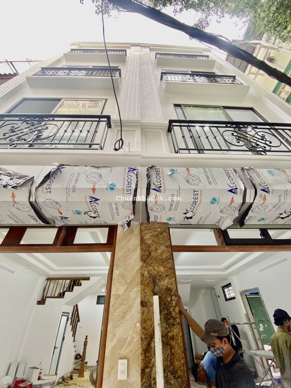 Bán nhà Siêu Rẻ phố Dịch Vọng, Cầu Giấy ô tô đỗ cửa, KD online DT40M, 5T mới đẹp chỉ 7.85 tỷ