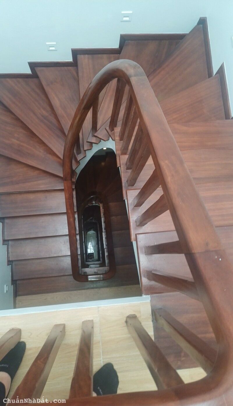 Bán nhà mật tiền 7m, nội thất gỗ Lim Nam Phi, CV Hòa Bình Xuân Đỉnh 58m2 - 7,6 tỷ chốt giá