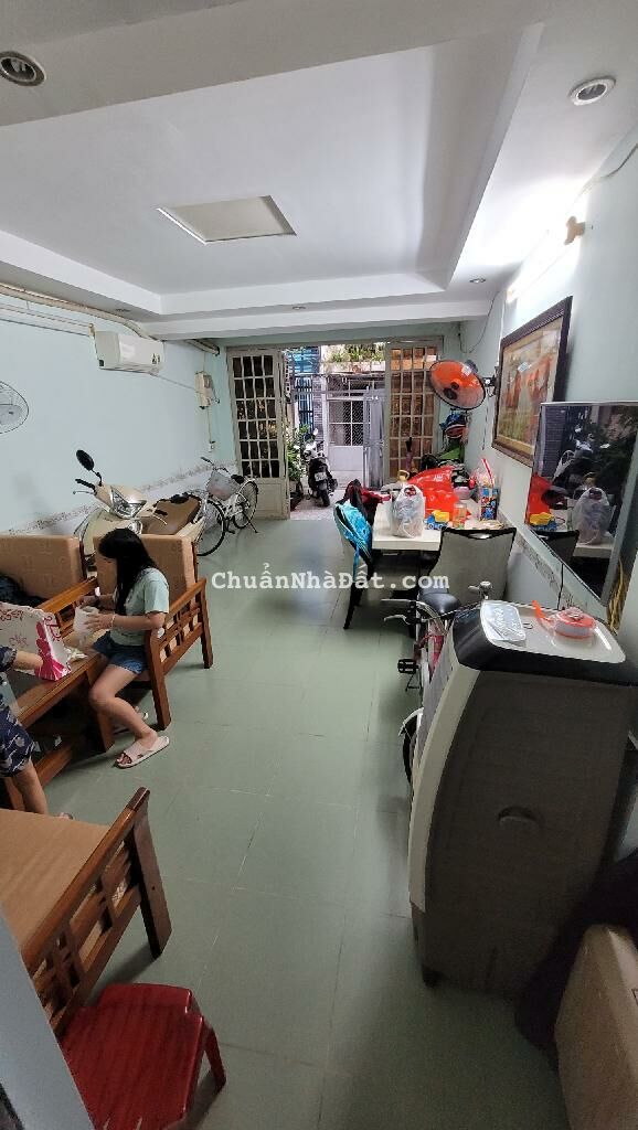 NHÀ RỘNG SÁT HẺM Ô TÔ- ĐINH TIÊN HOÀNG - BÌNH THẠNH- DT70M2-4PN-6.X TỈ,LH 0903·071·376 NHÀ RỘNG SÁT HẺM Ô TÔ- ĐINH TIÊN HOÀNG - BÌNH THẠNH- DT70M2-4PN-6.X TỈ,LH 0903·071·376