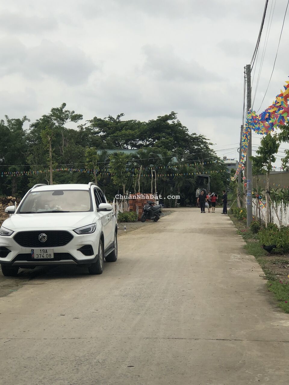 Bán đất giáp chợ Mỹ Hạnh Nam, đường DT824, 5x25, sổ hồng riêng. 1.1 tỷ Bán đất giáp chợ Mỹ Hạnh Nam, đường DT824, 5x25, sổ hồng riêng. 1.1 tỷ