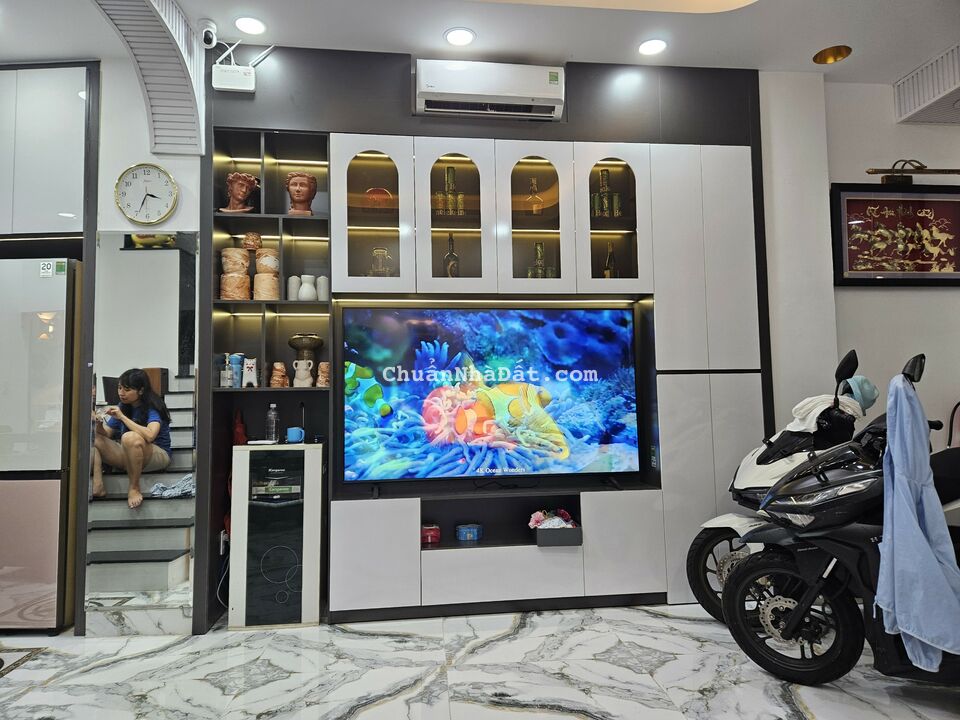 BÁN NHÀ MỚI XINH NGAY MT CẨM BÁ THƯỚC 40M2 TRỆT 2 LẦU ST GIÁ 10,8 TỶ BÁN NHÀ MỚI XINH NGAY MT CẨM BÁ THƯỚC 40M2 TRỆT 2 LẦU ST GIÁ 10,8 TỶ