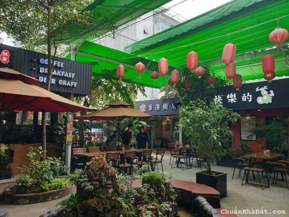 Cho thuê Khuôn đất 950m2. Gồm Biệt thự và Nhà hàng Quốc Hương, P Thảo Điền, TP Thủ Đức 5500$