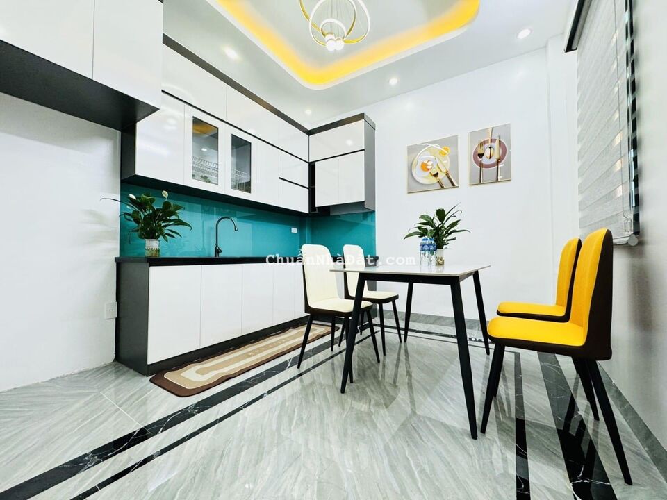 Cực Gần Phố, Nhà Đẹp Khương Trung, DT 41m2 4 Tầng, Chỉ 4.86 Tỷ, An Sinh Đỉnh.