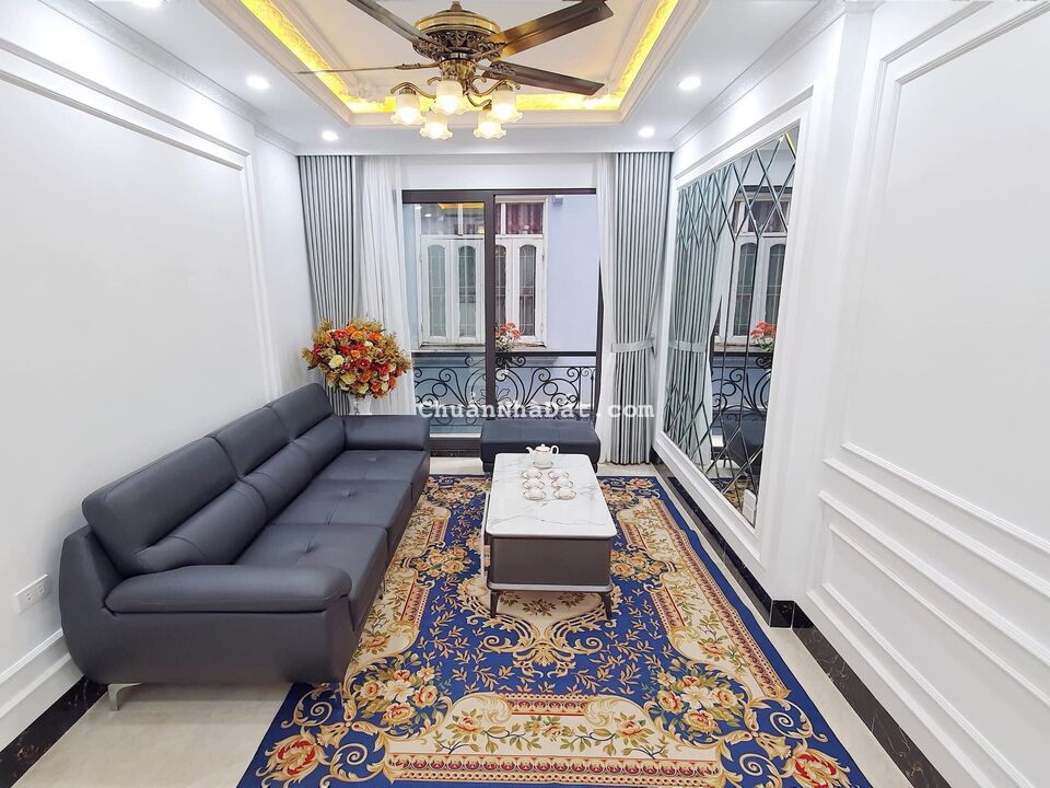 Giảm Sâu 500 Triệu, Nhà Thịnh Quang, Đống Đa 44m2, Chỉ 5.8 Tỷ, Chủ Tặng Lại Nội Thất.