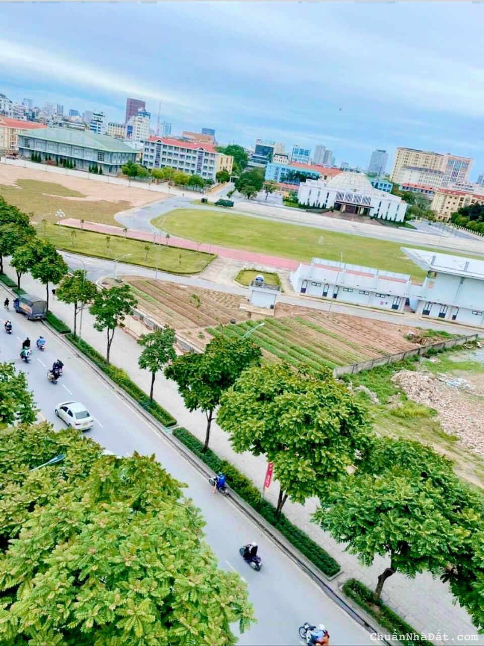 Tòa nhà Mặt phố Lê Trọng Tấn 190m 8T Mt6m, Thang máy, Kinh doanh, Vỉa hè 2bên; Giá 75Tỷ _0935363869