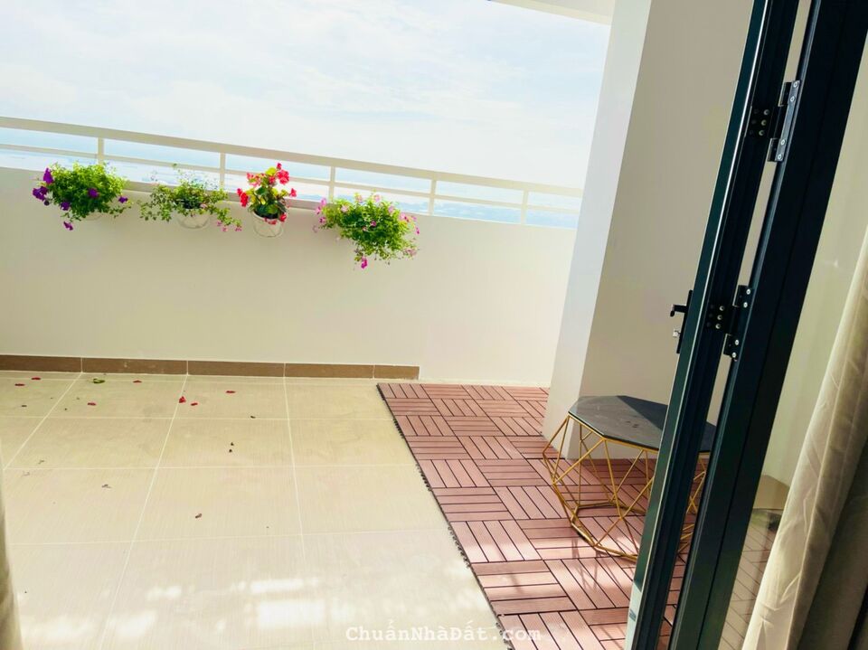 Bán penthouse siêu đẹp 4PN 5WC 320m2 NTCB giá 4tỷ9 tại Era Town Đức Khải, liên hệ em 0869 902 961