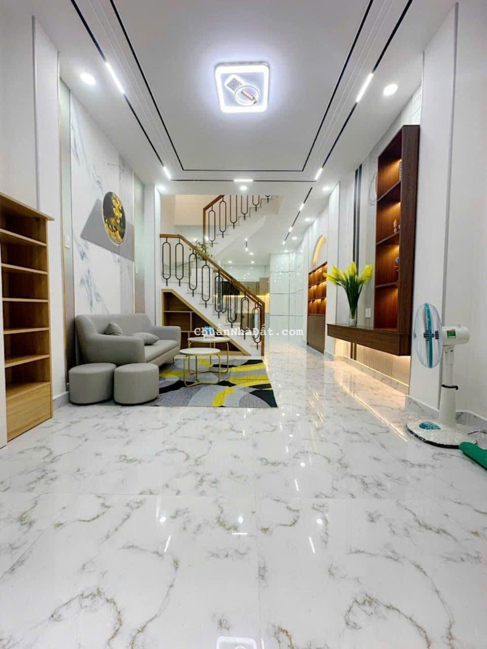 NHÀ MẶT TIỀN BUÔN BÁN BÌNH THẠNH GIÁP Q1