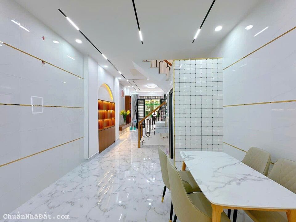 NHÀ MẶT TIỀN BUÔN BÁN BÌNH THẠNH GIÁP Q1