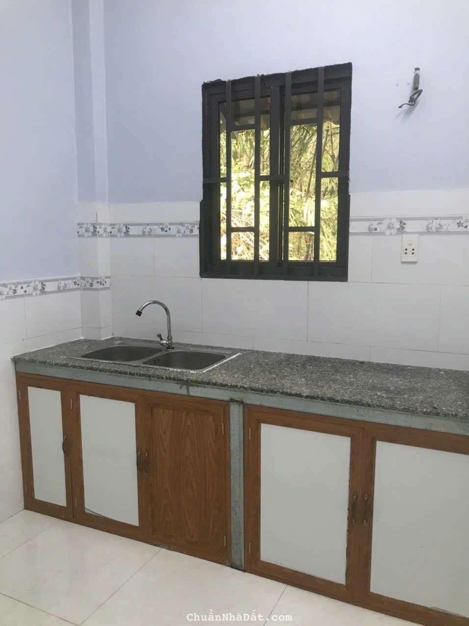 bấn gấp nhà mới xây QL50 bình chánh đa Phước 