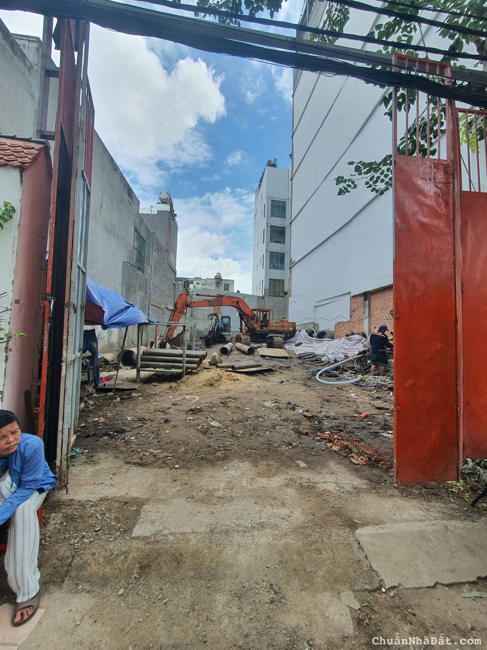 NHÀ ĐƯỜNG 2 XE ÔTÔ DI CHUYỂN 6m x 18m GIÁ RẺ CHO KHÁCH MUA ĐẦU TƯ