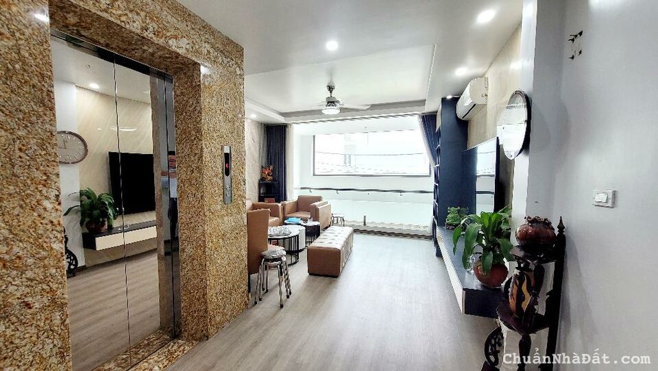  NHÀ ĐẸP-7 TẦNG THANG MÁY-FULL ĐỒ-Ô TÔ VÀO NHÀ-VÀI BƯỚC RA Ô TÔ TRÁNH-ĐƯỜNG CỔ LINH 