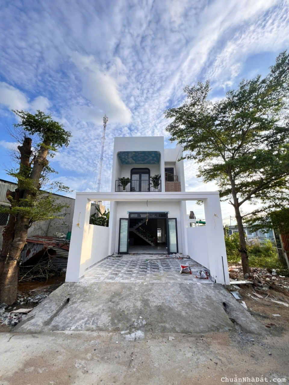 Sở hữu ngay chỉ với 400tr nhà lầu mới hoàn thiện Sở hữu ngay chỉ với 400tr nhà lầu mới hoàn thiện