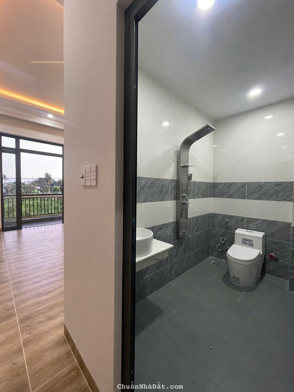 Chủ Ngộp Bán Nhà 2 Lầu Gần Trung Tâm Biên Hòa Chủ Ngộp Bán Nhà 2 Lầu Gần Trung Tâm Biên Hòa