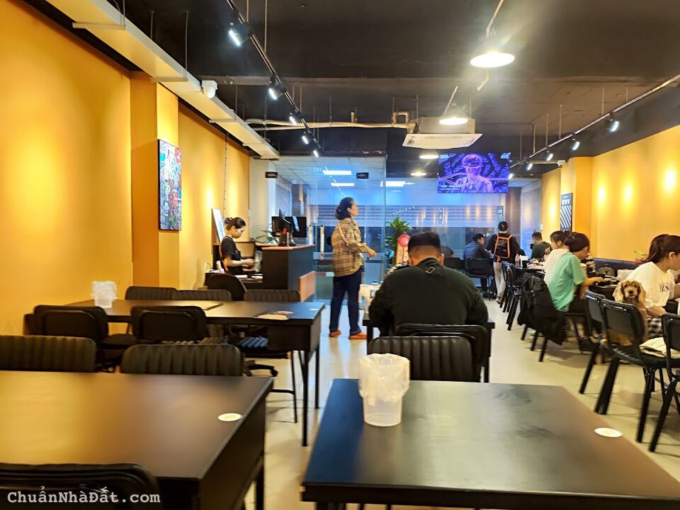 🍗🍗 GÀ RÁN HÀN QUỐC NÚP HẺM BITEXCO - QUẬN 1 chỉ 3000$ 