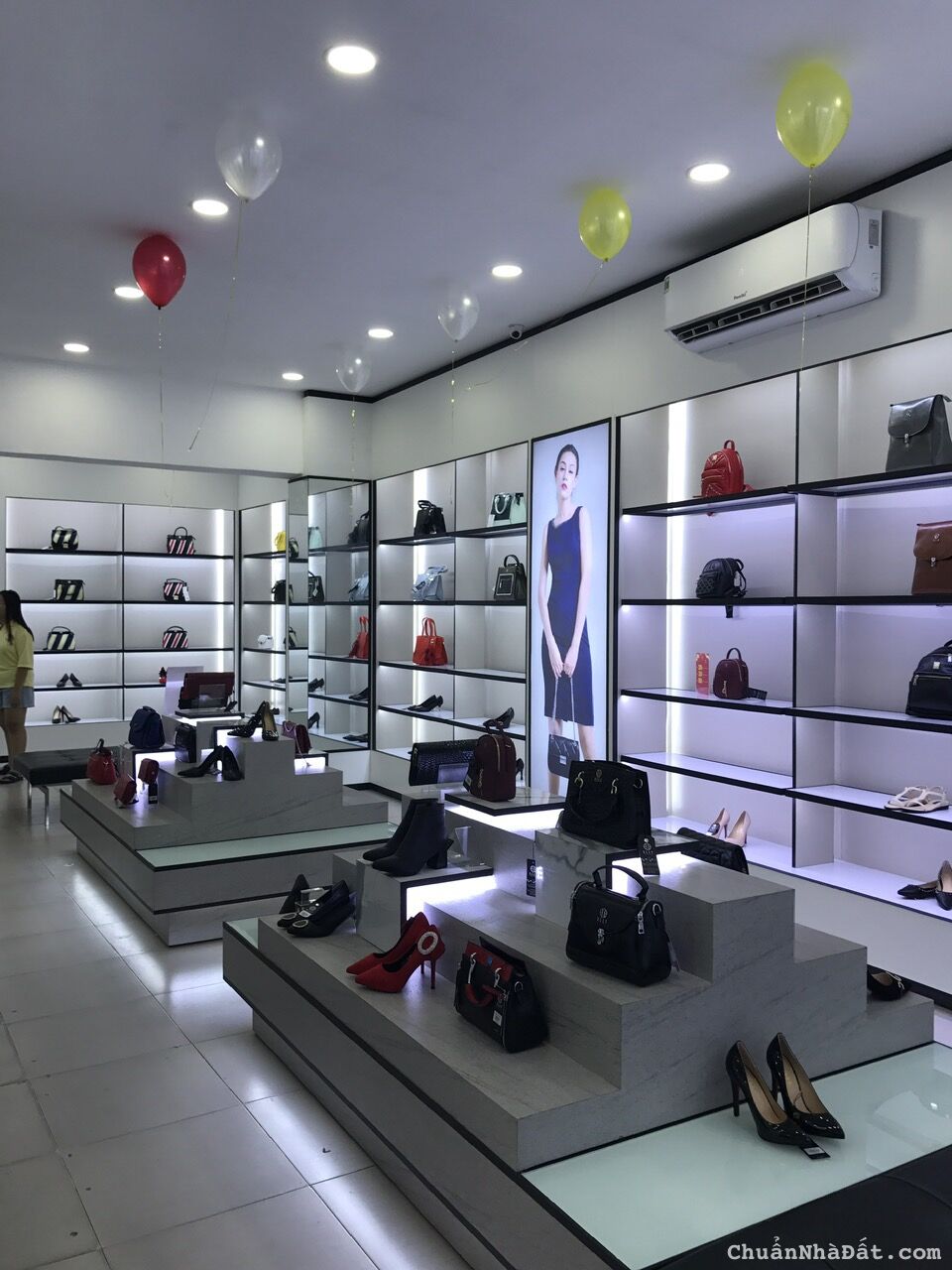 🚴 MẶT TIỀN HAI BÀ TRƯNG ĐOẠN THỜI TRANG - TRỐNG SUỐT