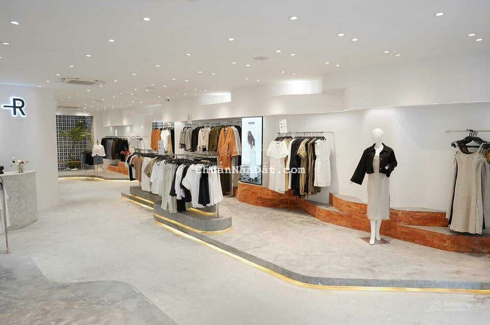 👶 MẶT TIỀN NGUYỄN TRI PHƯƠNG MỞ SPA - 70 TRIỆU