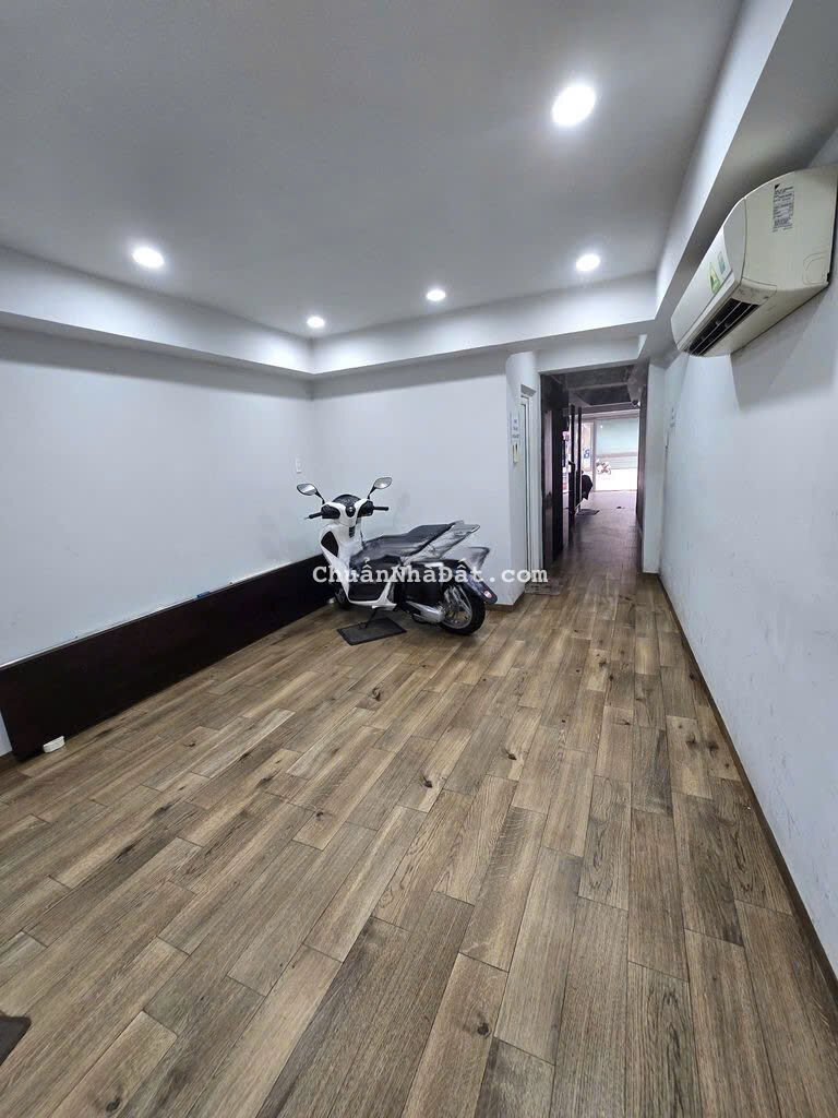 🤔 NHÀ NGUYÊN CĂN MẶT TIỀN CÓ THANG MÁY QUẬN 3 - 65 TRIỆU