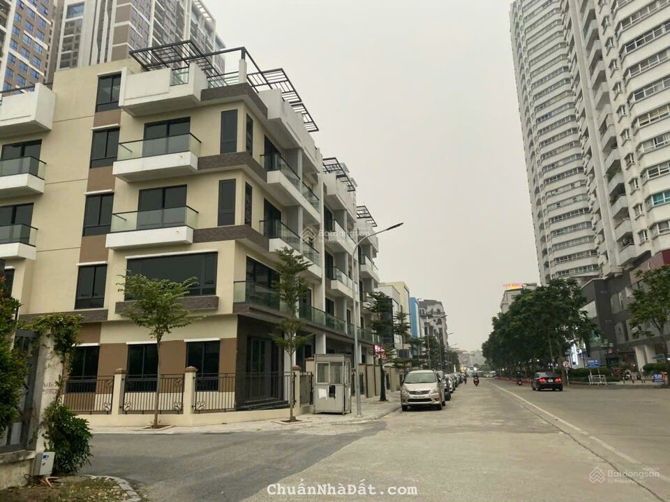 Bán  Shophouse  góc 6th Element Tây Hồ,  150m2 giá 280 triệu/m2