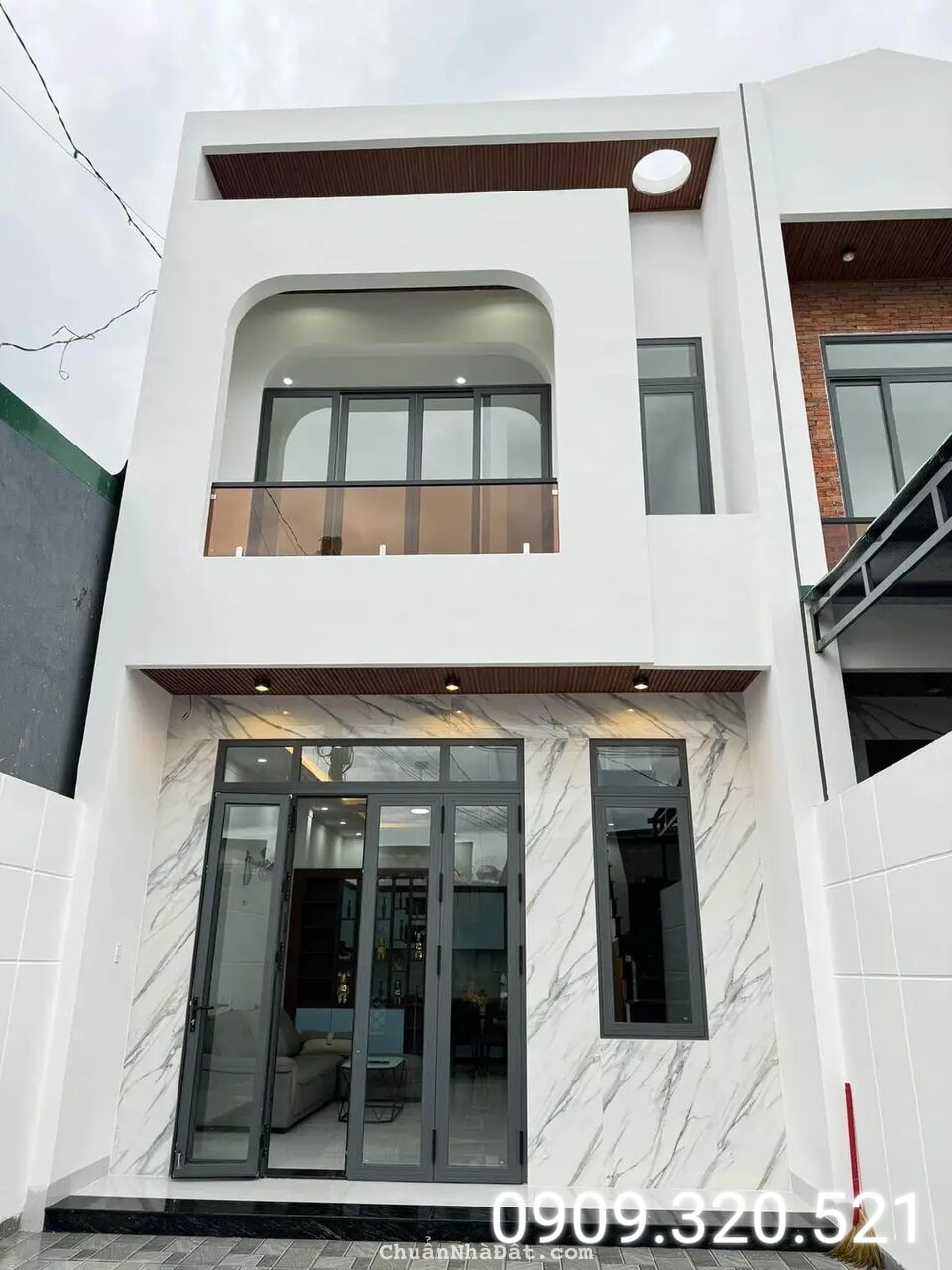 Xoay vốn làm ăn cần bán gấp nhà mới gần cầu chợ Đệm, Bình Chánh dt 4x20,4m giá 900tr