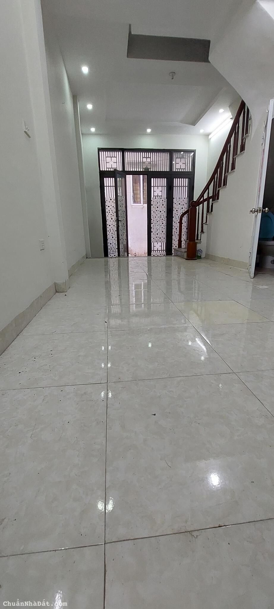 Bán nhà huyền kỳ hà đông 33m x4t x 3,5 giá 3,8 tỷ