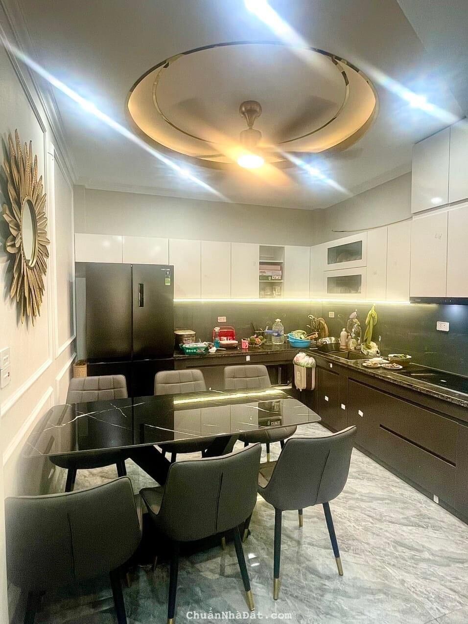 Bán gấp nhà Ỷ La - DƯƠNG NỘI dt 44 nhà thiết kế hiện đại ngõ thông ô tô đỗ cửa