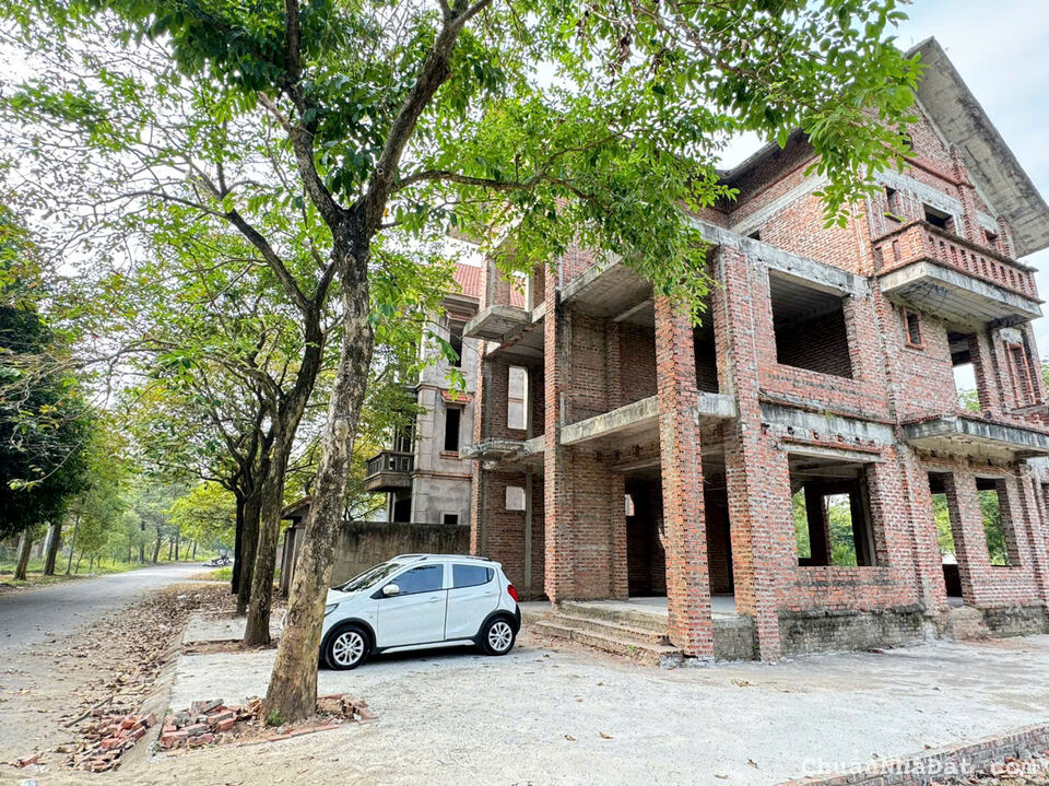 Bán 300m đất tặng nhà KDT Hà Phong, Tiền Phong, Mê Linh, gần trường DH Tài Chính, Ngân Hàng.